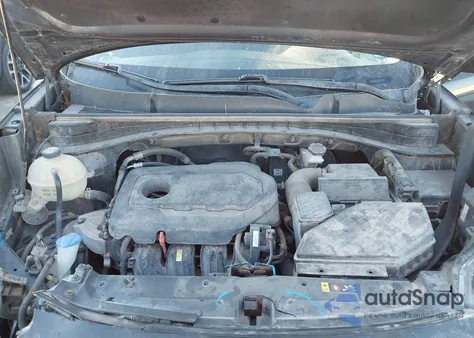 2019 Kia Sportage Lx z USA, uszkodzony, nr VIN KNDPM3AC1K7508968